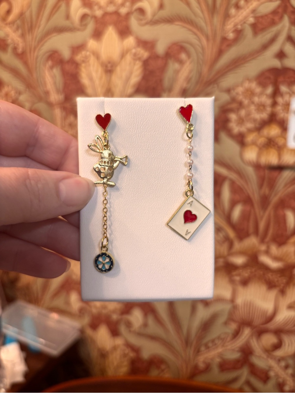 New Alice in wonderland Gold-Tone Asymmetrical Red Heart Dangle Earrings